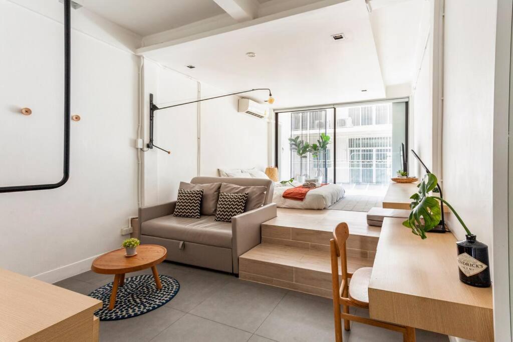 Villa Miq_5br/silom Bts,mrt/wifi 1000mb/jacuzzi/16pax Bangkok