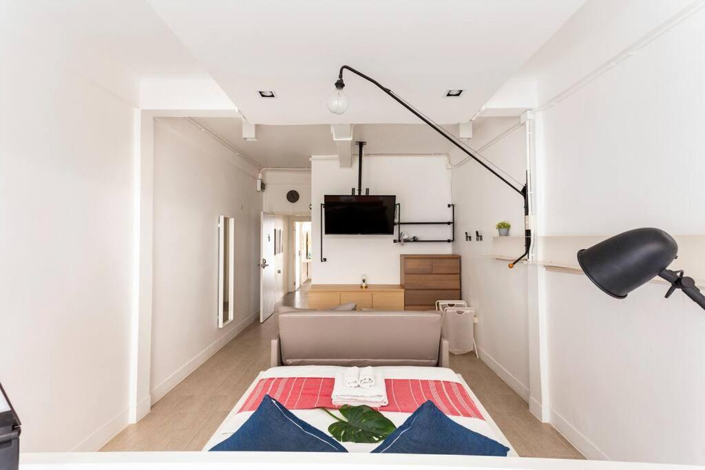 Miq_5br/silom Bts,mrt/wifi 1000mb/jacuzzi/16pax