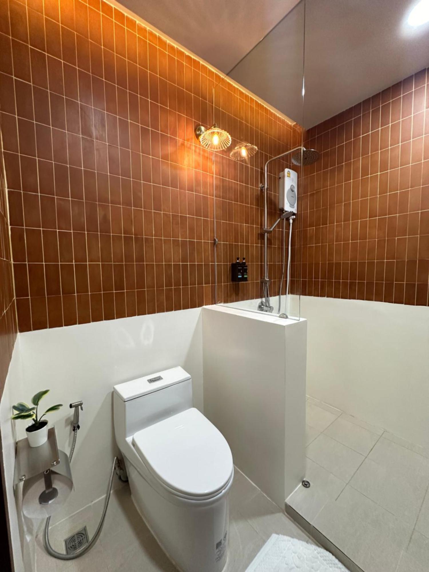 Bunya House Near Bts Asok, Terminal21 Private&cozy *
