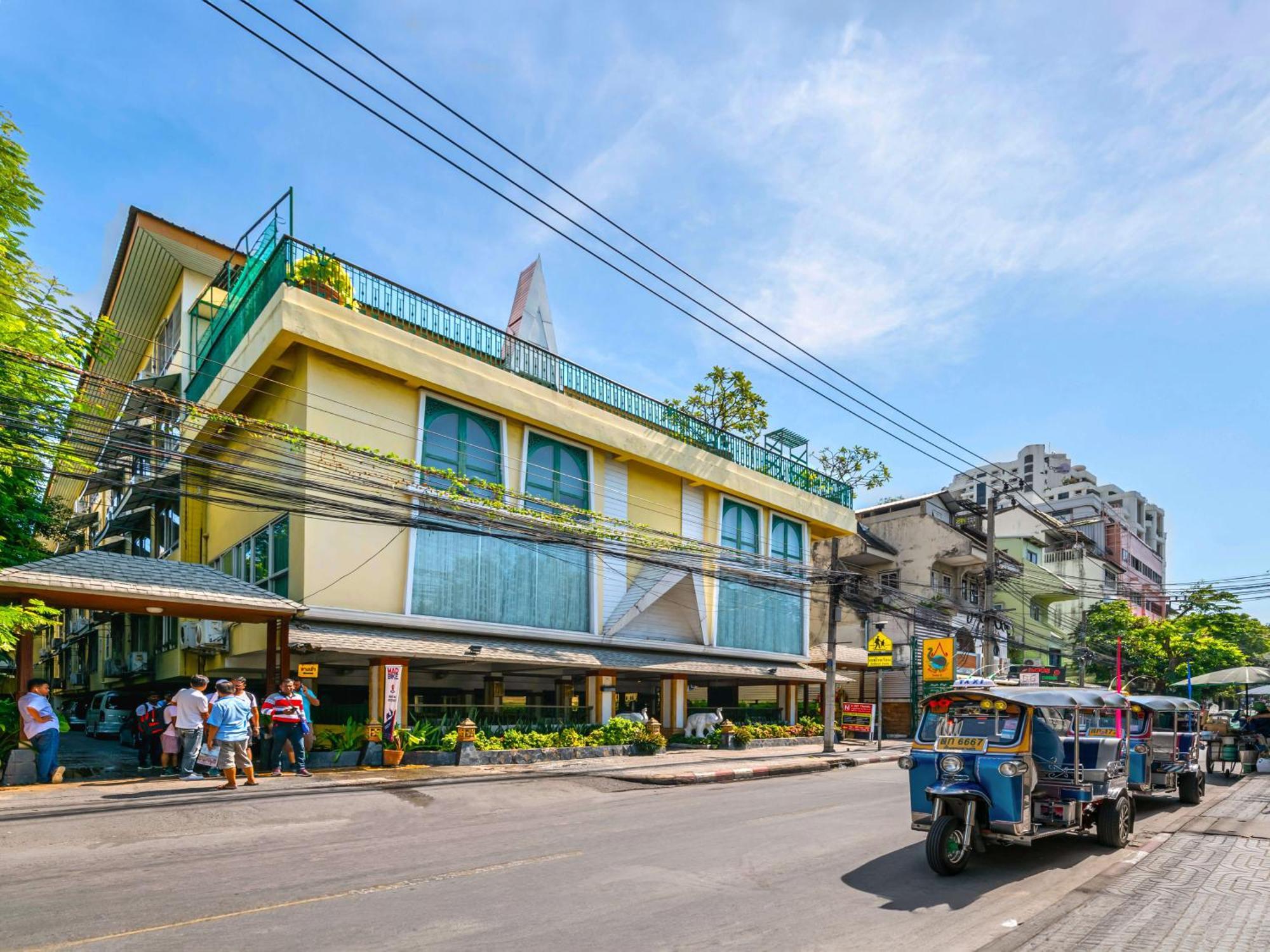 Royal Ivory Sukhumvit Nana 3* Bangkok
