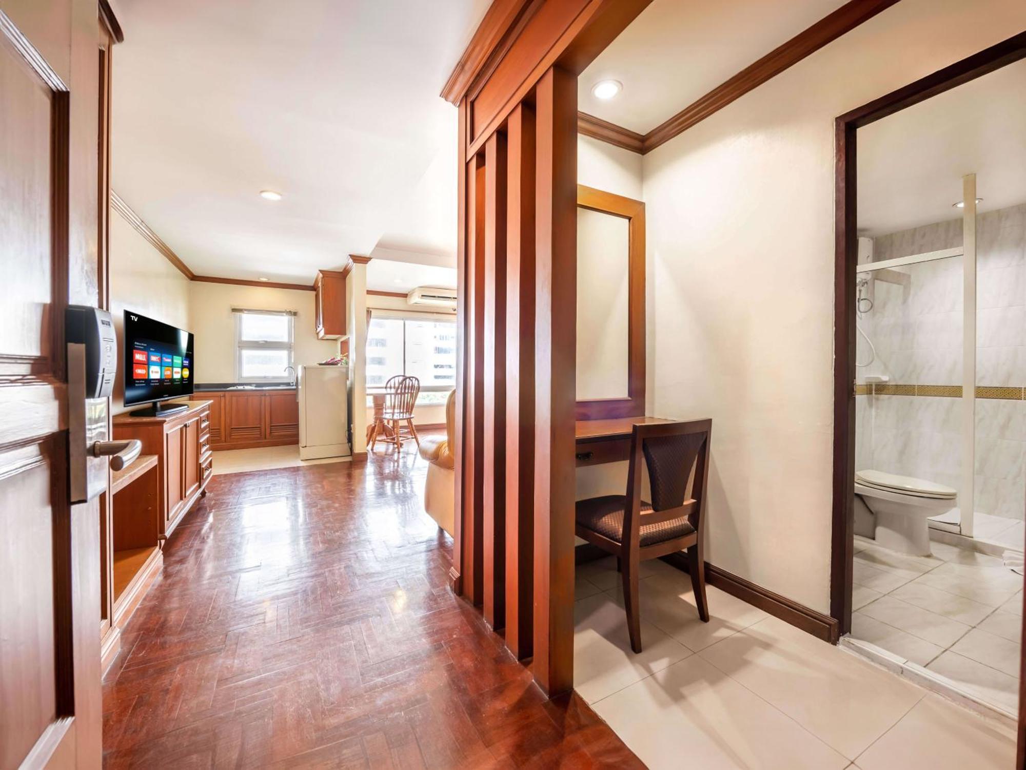 Hotel Royal Ivory Sukhumvit Nana 3*