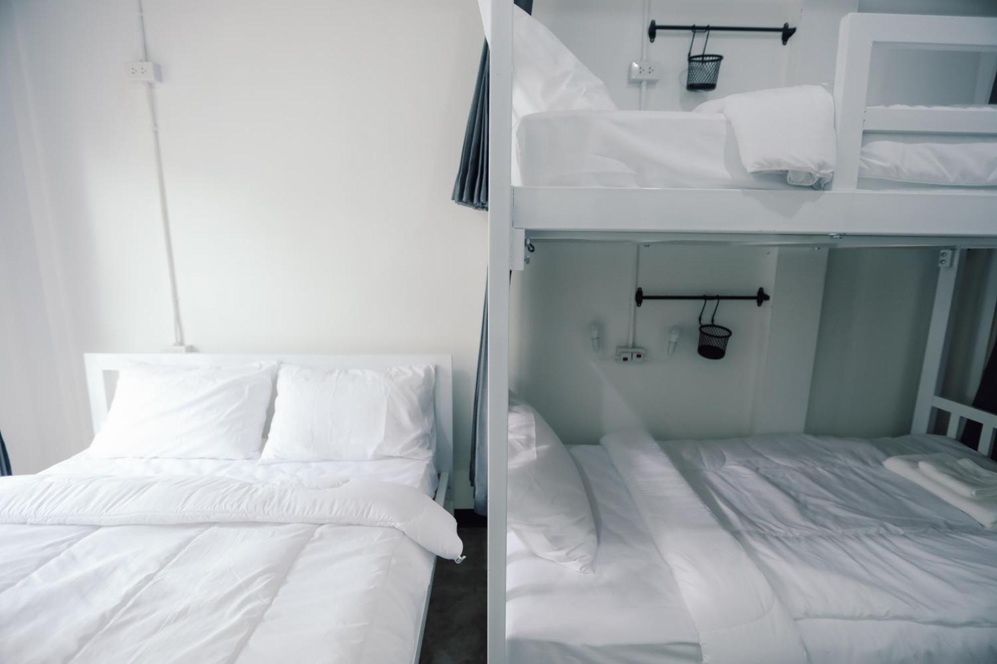 Hostel G5 *