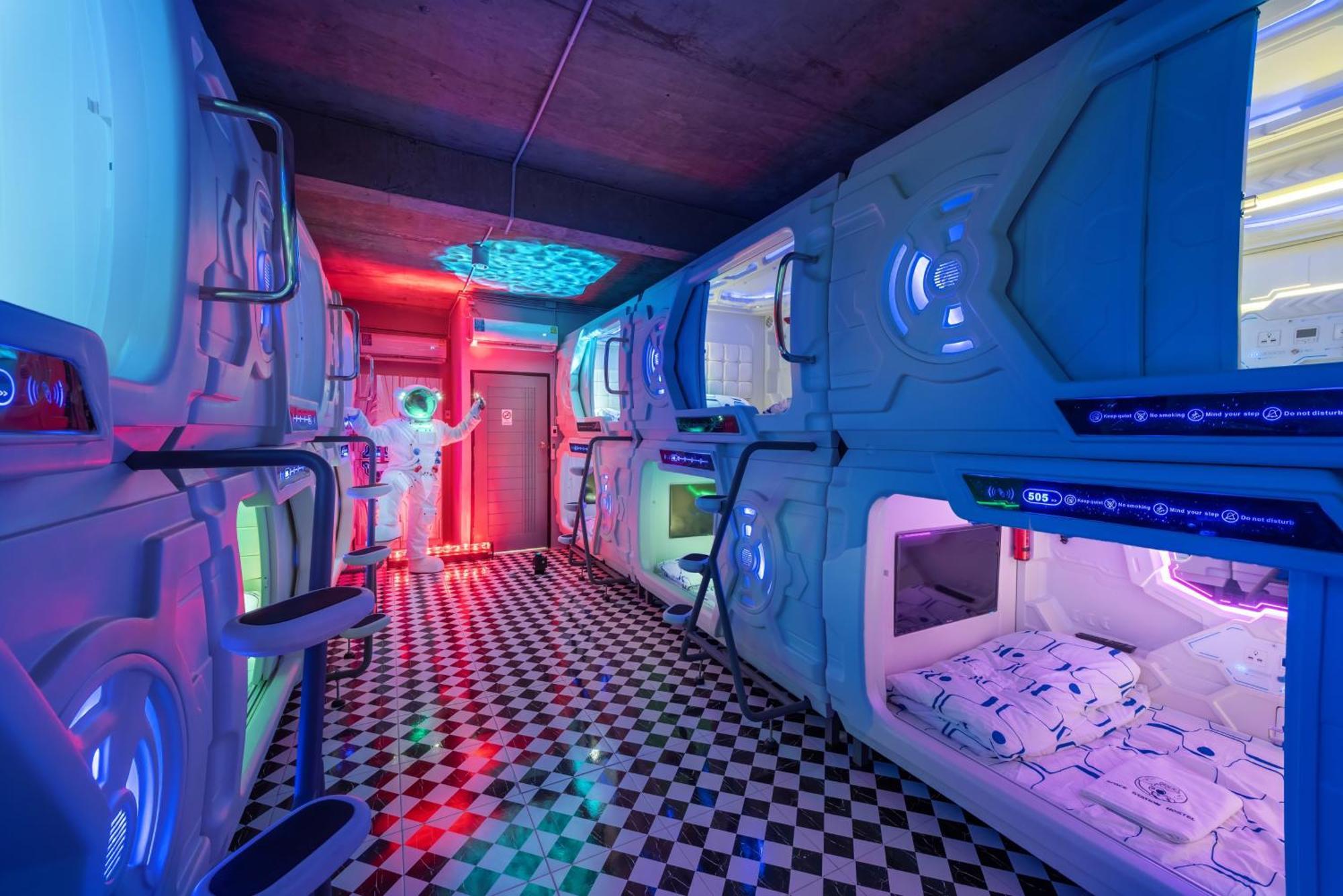 Hostel Space Station *
