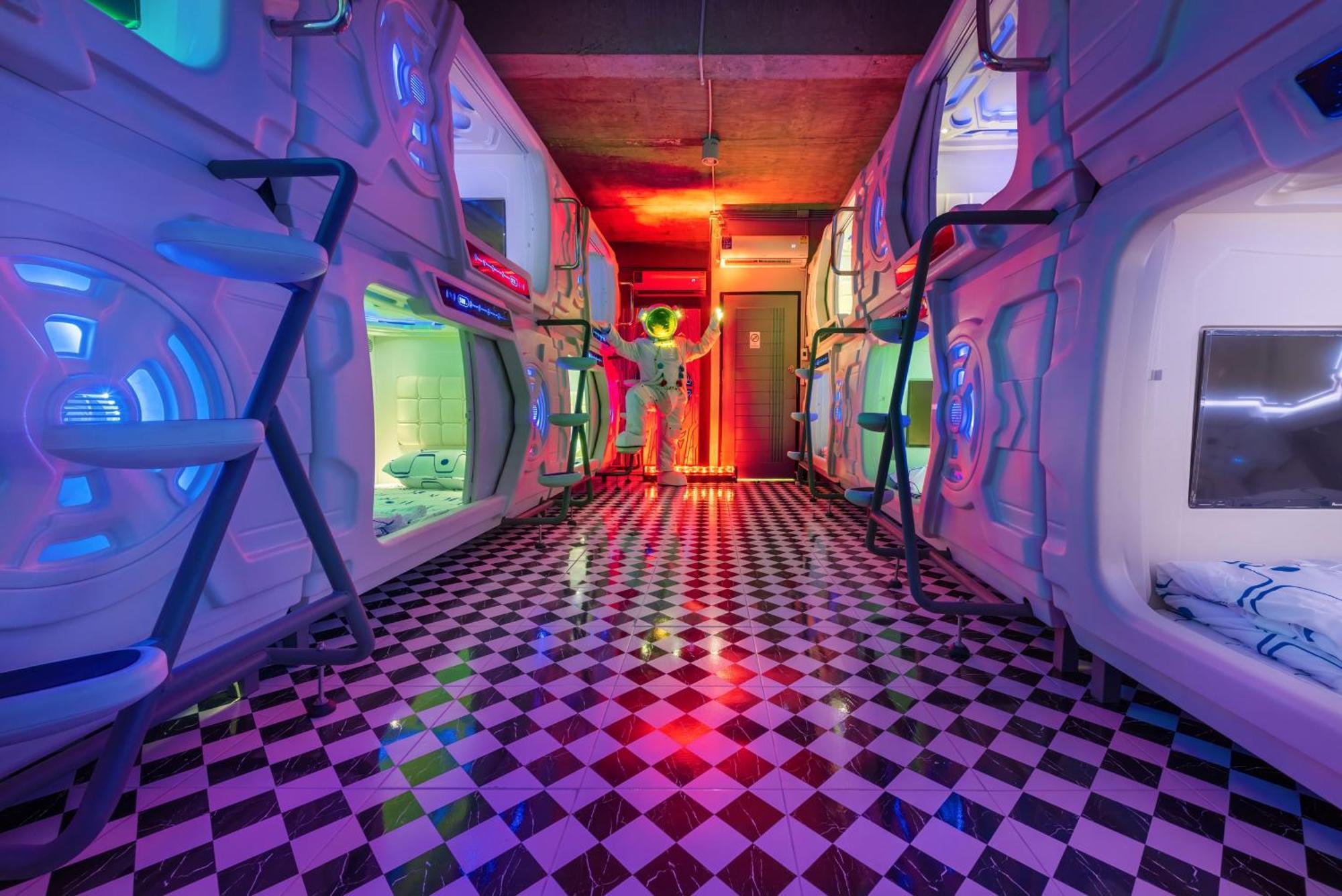 Hostel Space Station *