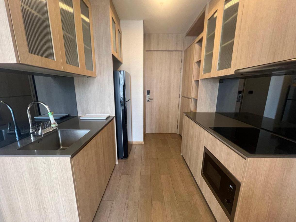 2 Bedroom Luxury 3 Min Walk From Bts Ekkamai Apartment *