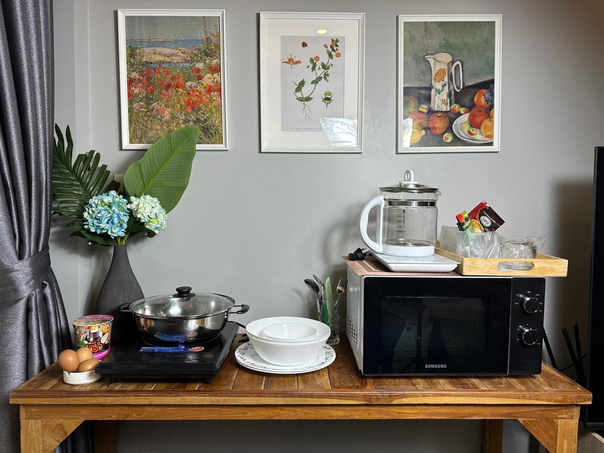 Pompom Apartment