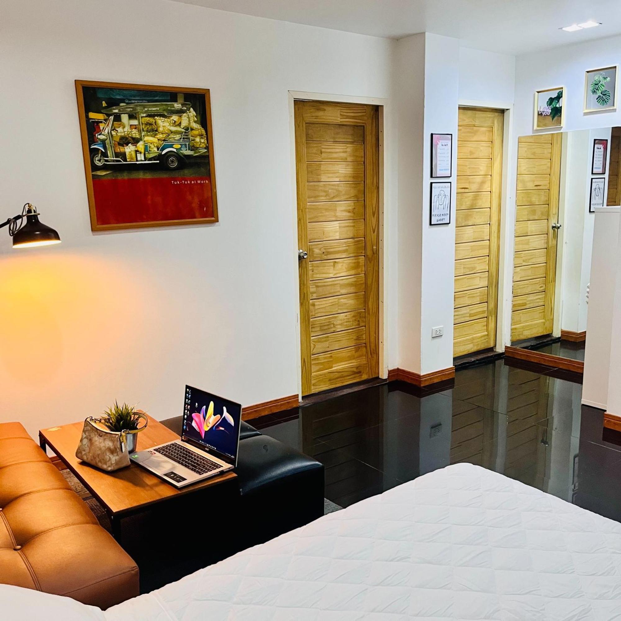 Baan33 Check In By Yourself Code Inbox 4fl Behind Amazon Cafe Apartment