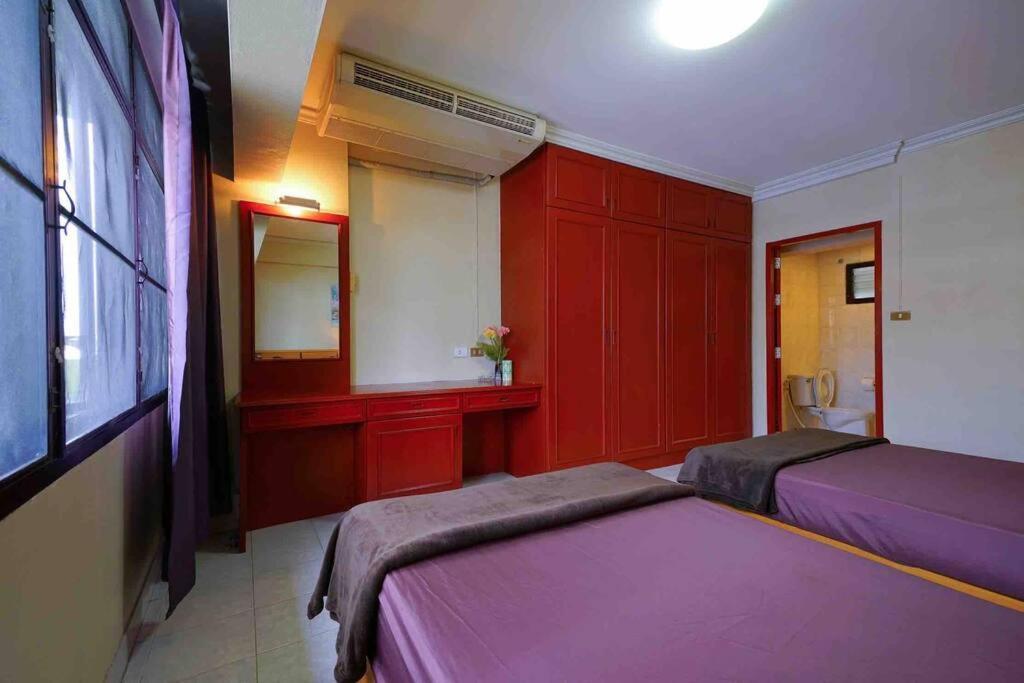 Vintage 1 Bedroom Ekamai 23 Apartment Bangkok