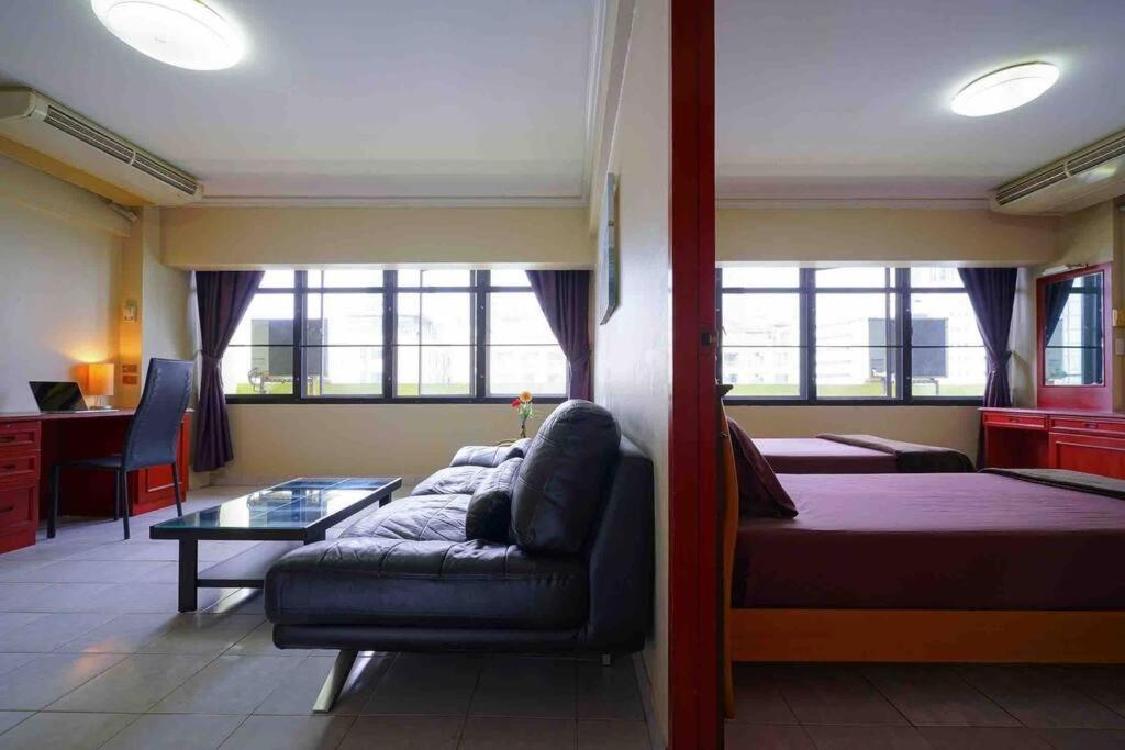 Vintage 1 Bedroom Ekamai 23 Bangkok