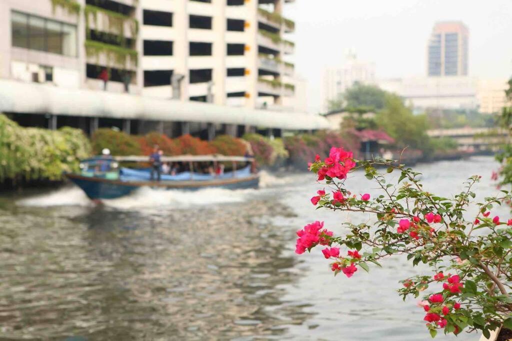 Apartment Vintage 1 Bedroom Ekamai 23 Bangkok