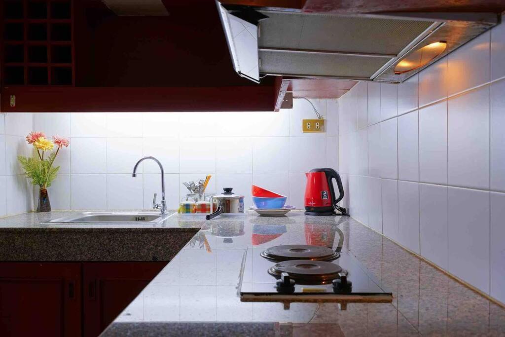 Vintage 1 Bedroom Ekamai 23 Apartment Bangkok