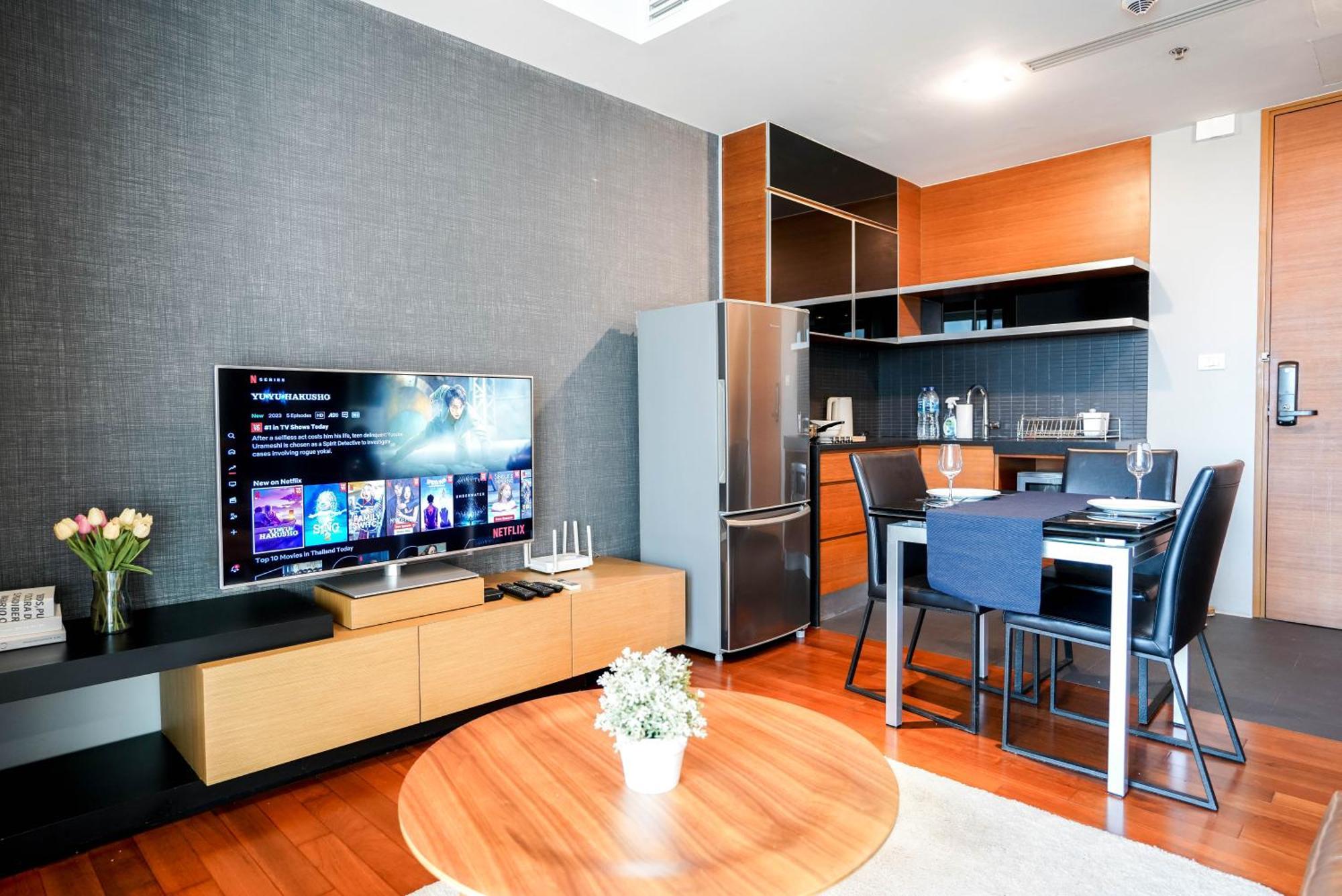 Thonglor Modern Luxury Apartment