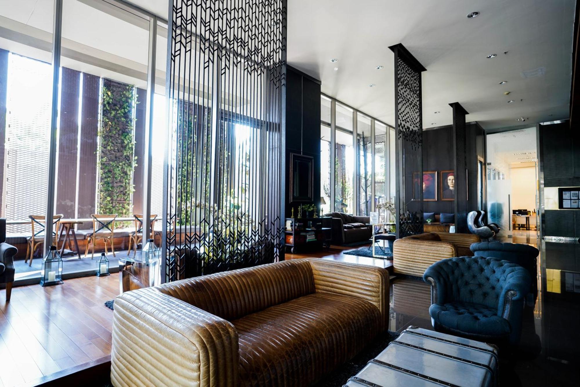Thonglor Modern Luxury Apartment