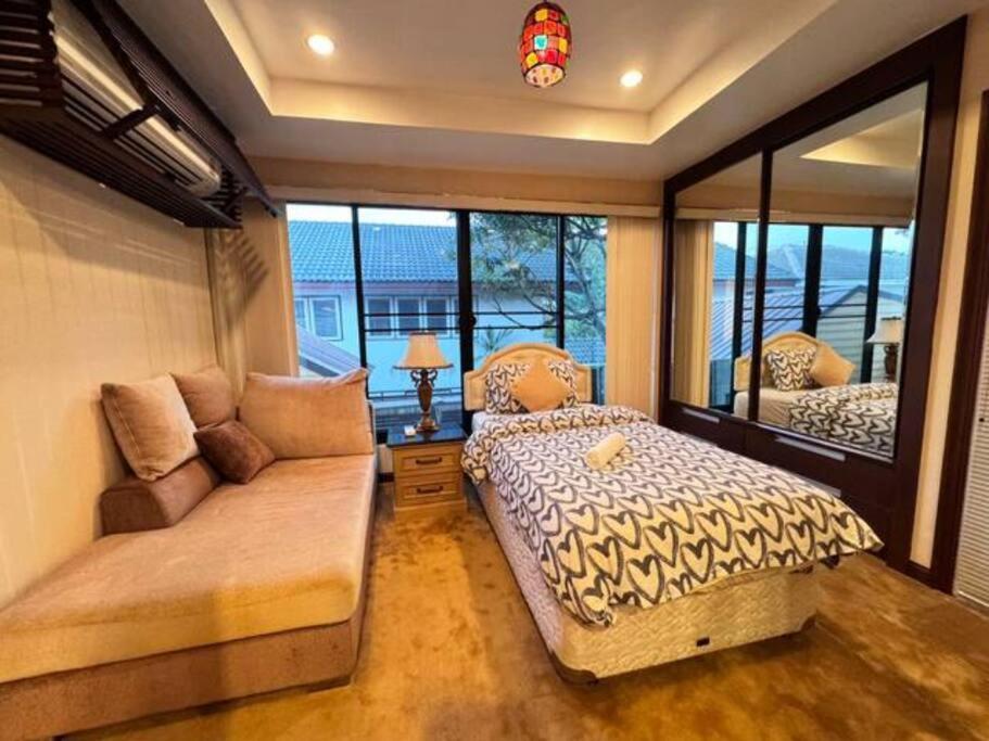 曼谷独栋lat Phrao精品别墅 Pangsapuri Bangkok