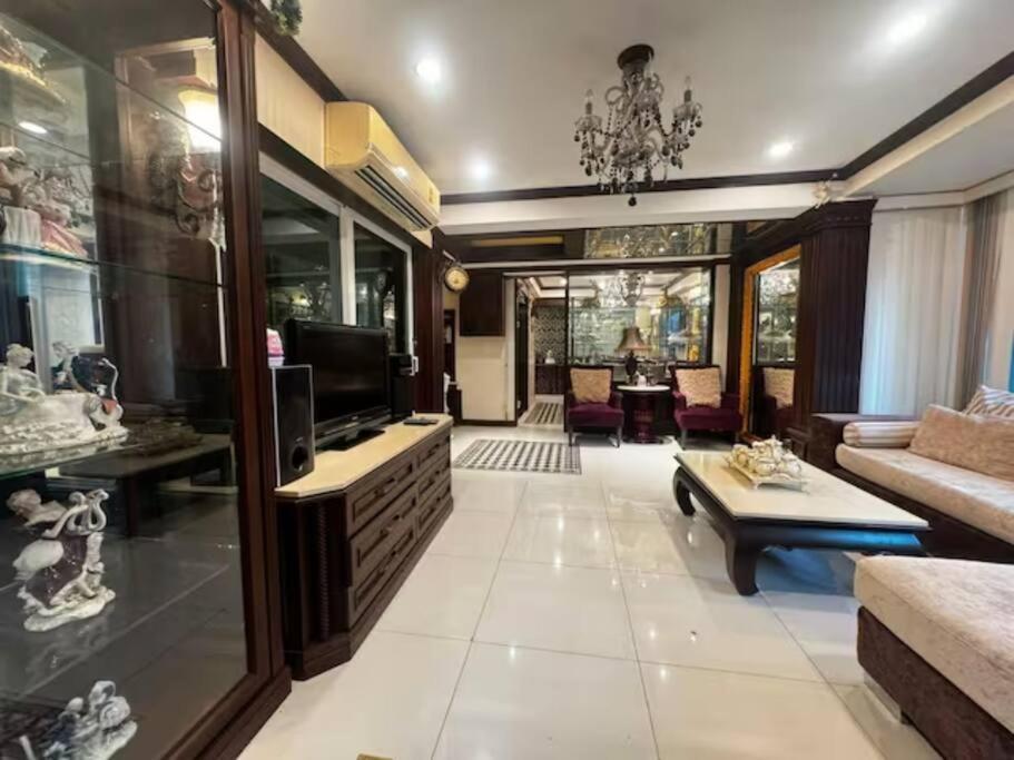 曼谷独栋lat Phrao精品别墅 * Bangkok