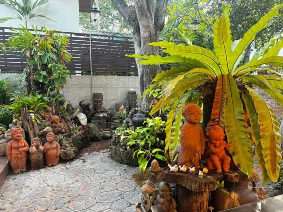 Pangsapuri 曼谷独栋lat Phrao精品别墅 *