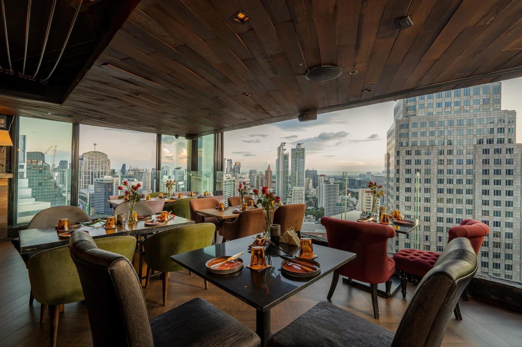 The Continent Sukhumvit - Asok Bts 5*