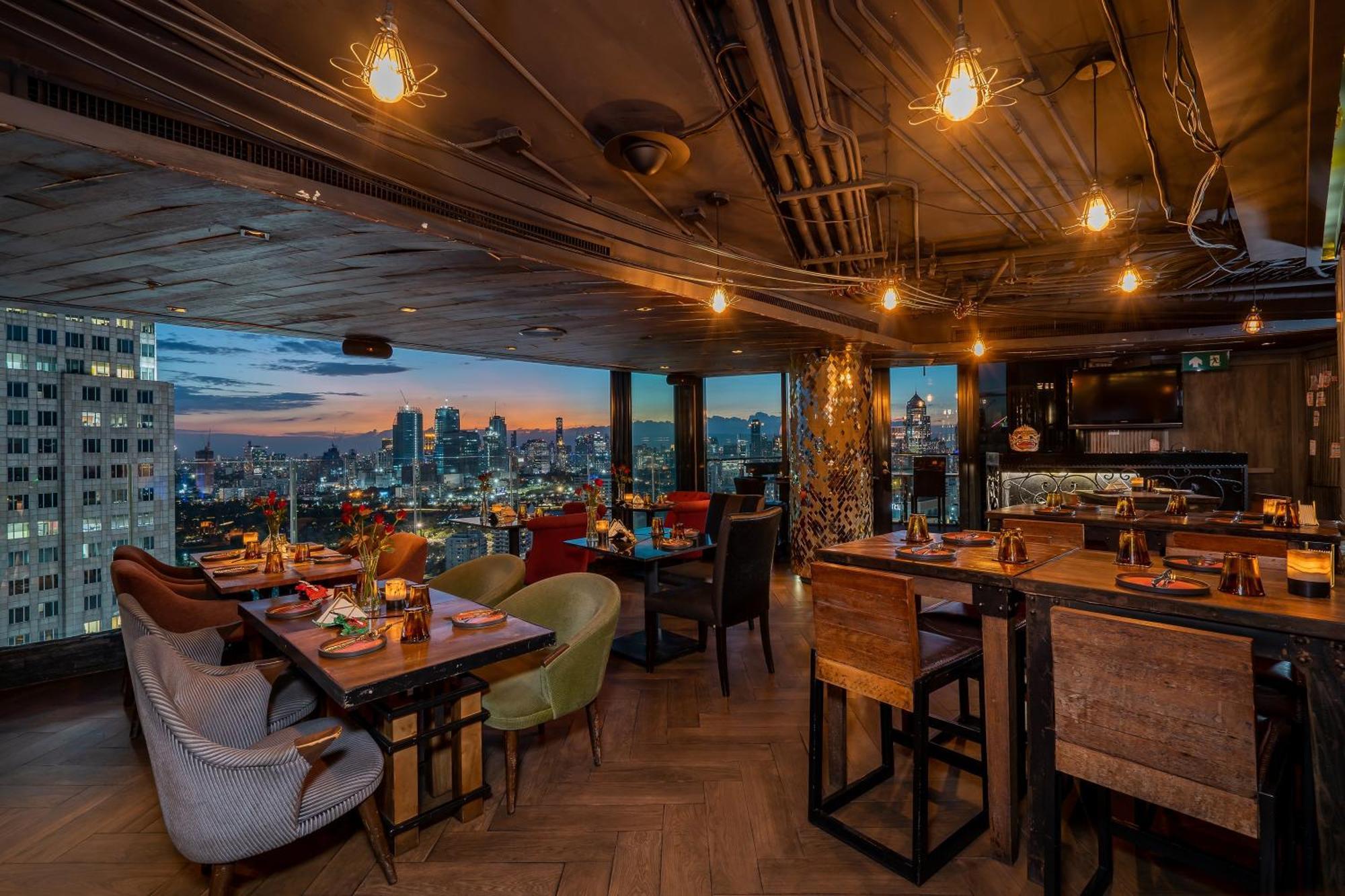 The Continent Sukhumvit - Asok Bts Hotel 5*