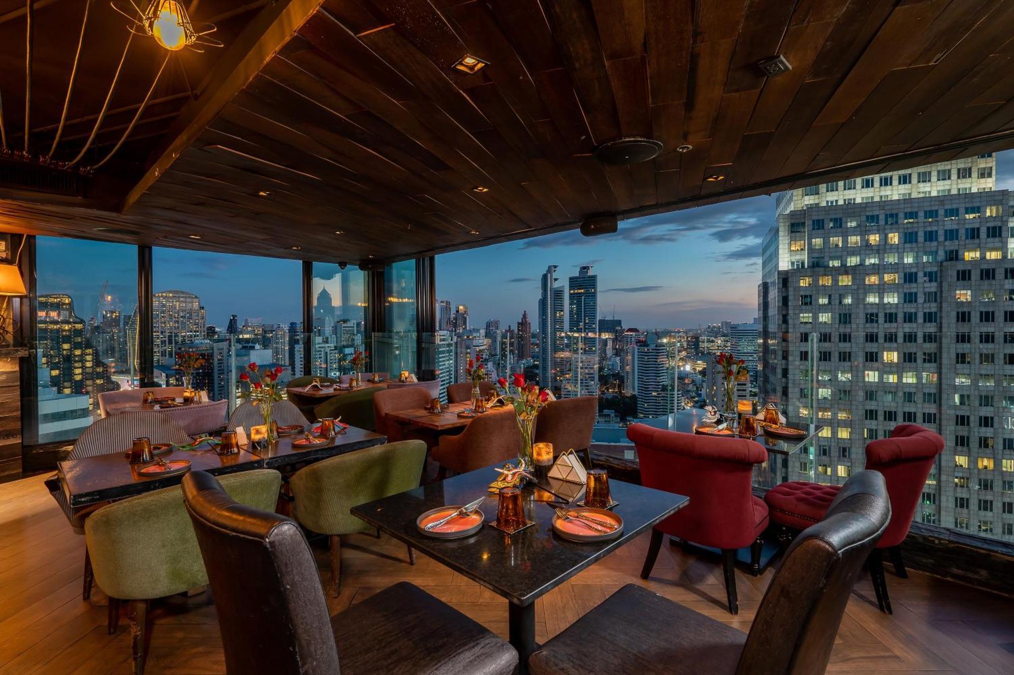 Hotel The Continent Sukhumvit - Asok Bts 5*