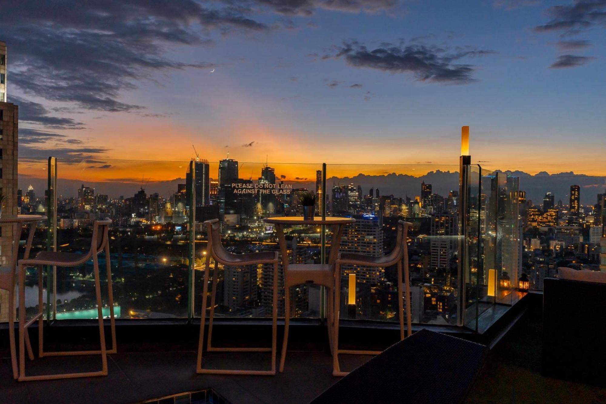 Hotel The Continent Sukhumvit - Asok Bts Bangkok