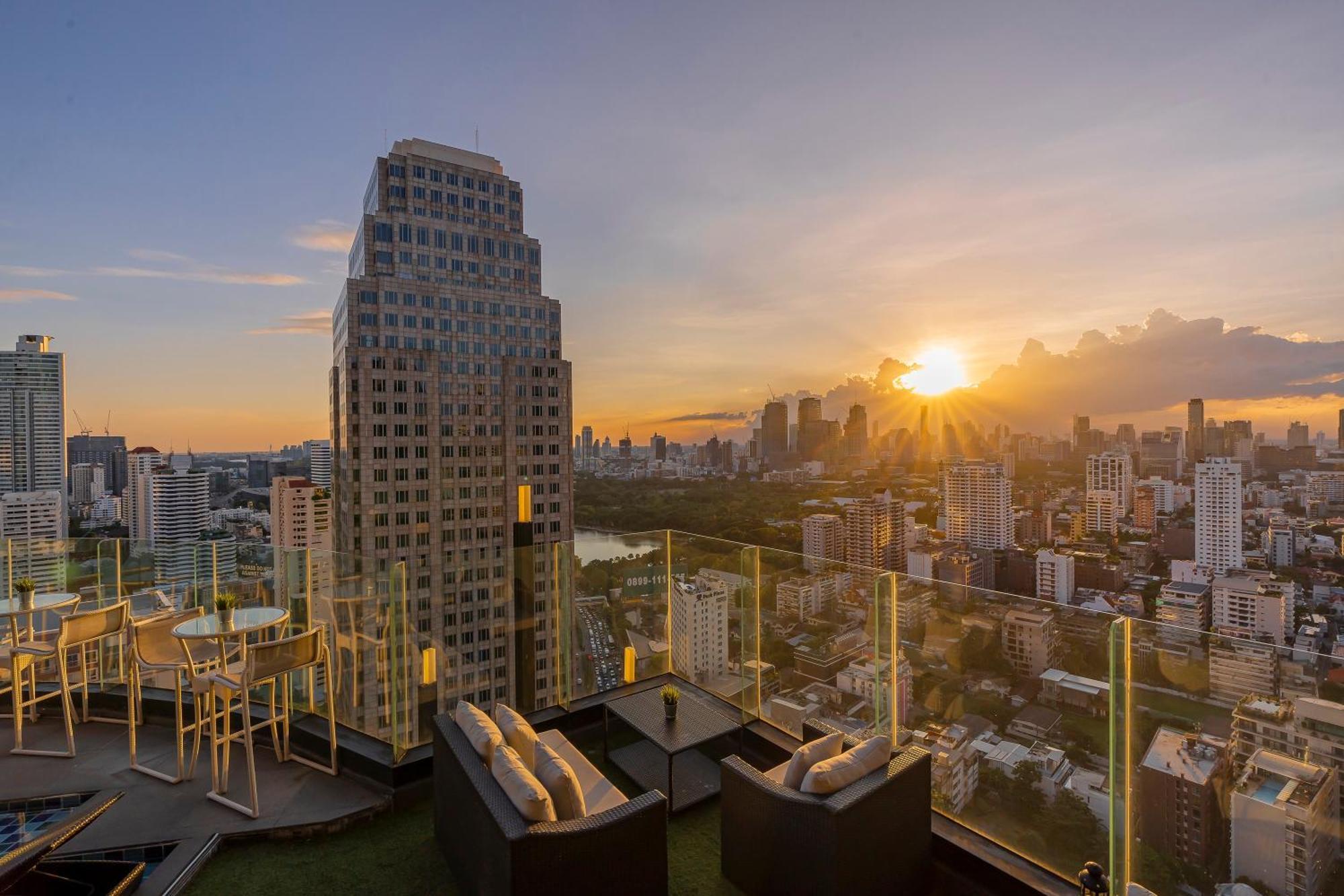 Hotel The Continent Sukhumvit - Asok Bts