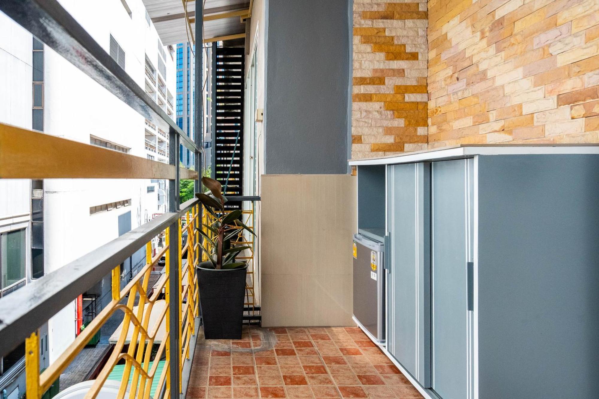 Hostel Usman Halal Bangkok