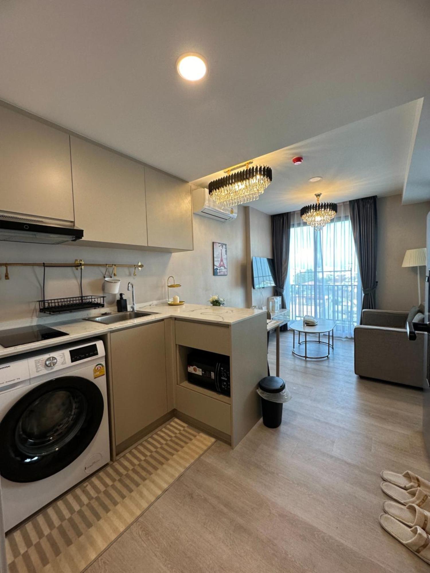 Maxxi Prime Ratchada - Sutthisan Near Jodfair Market Apartment *