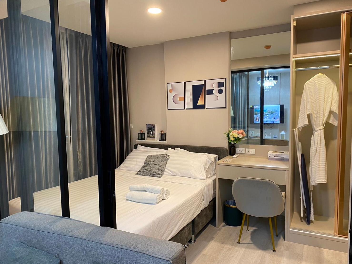 Maxxi Prime Ratchada - Sutthisan Near Jodfair Market * Bangkok
