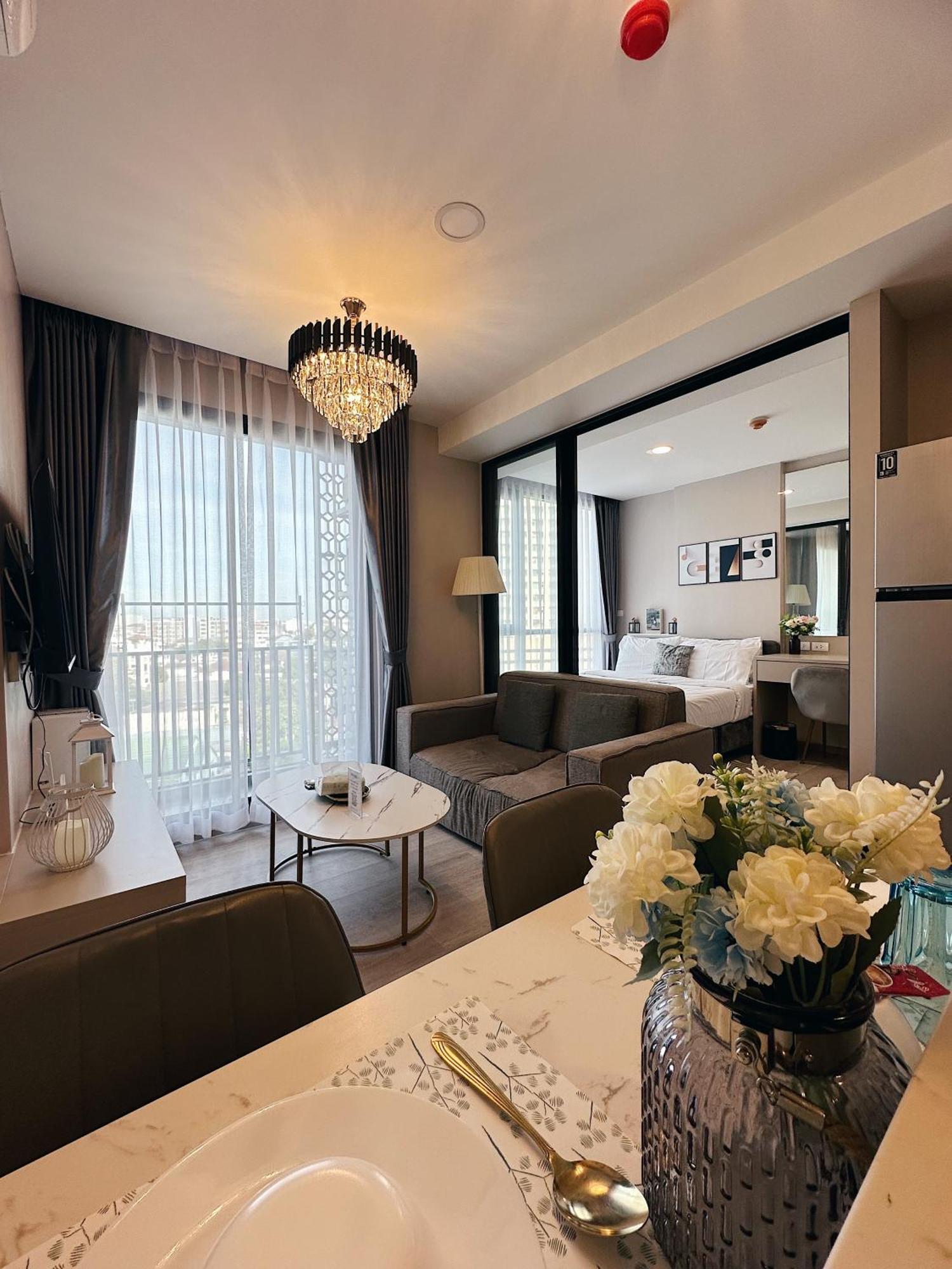 Maxxi Prime Ratchada - Sutthisan Near Jodfair Market Apartment