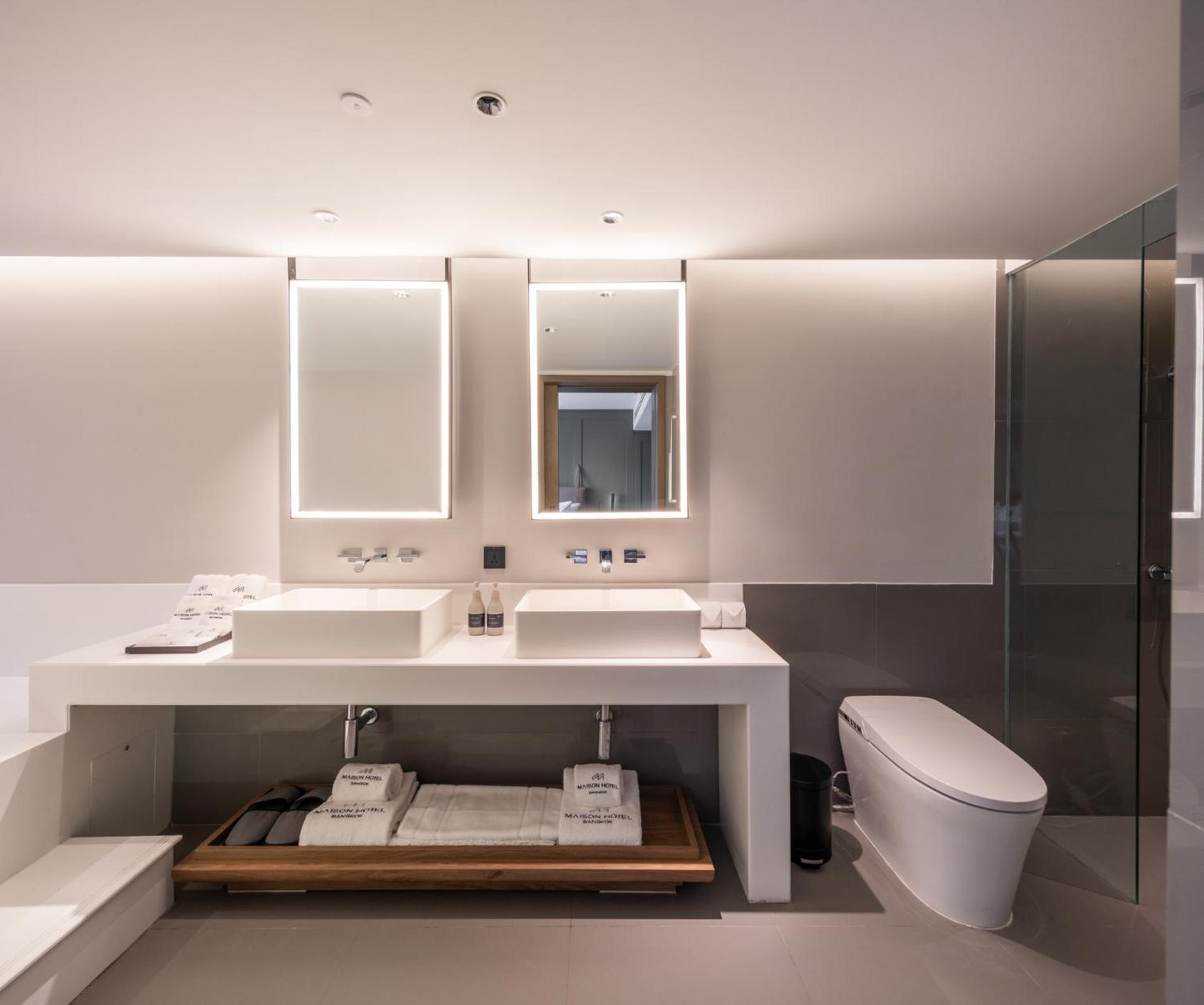 Maison Hotel 5*