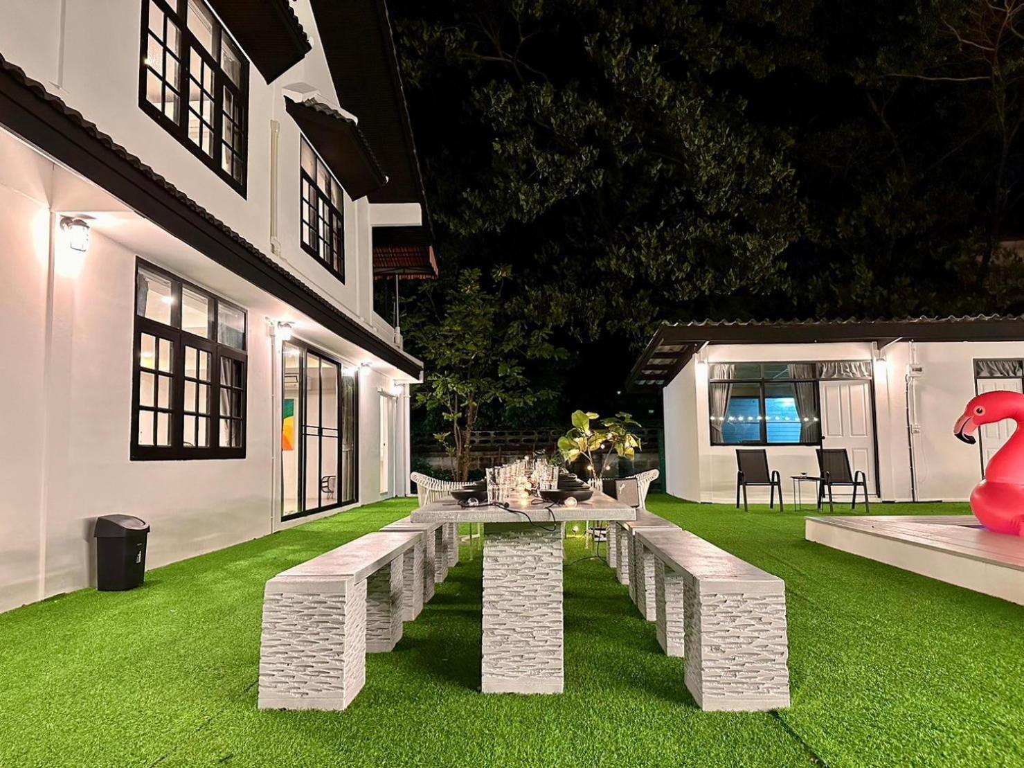 Villa Number3 Poolvilla Bangkok