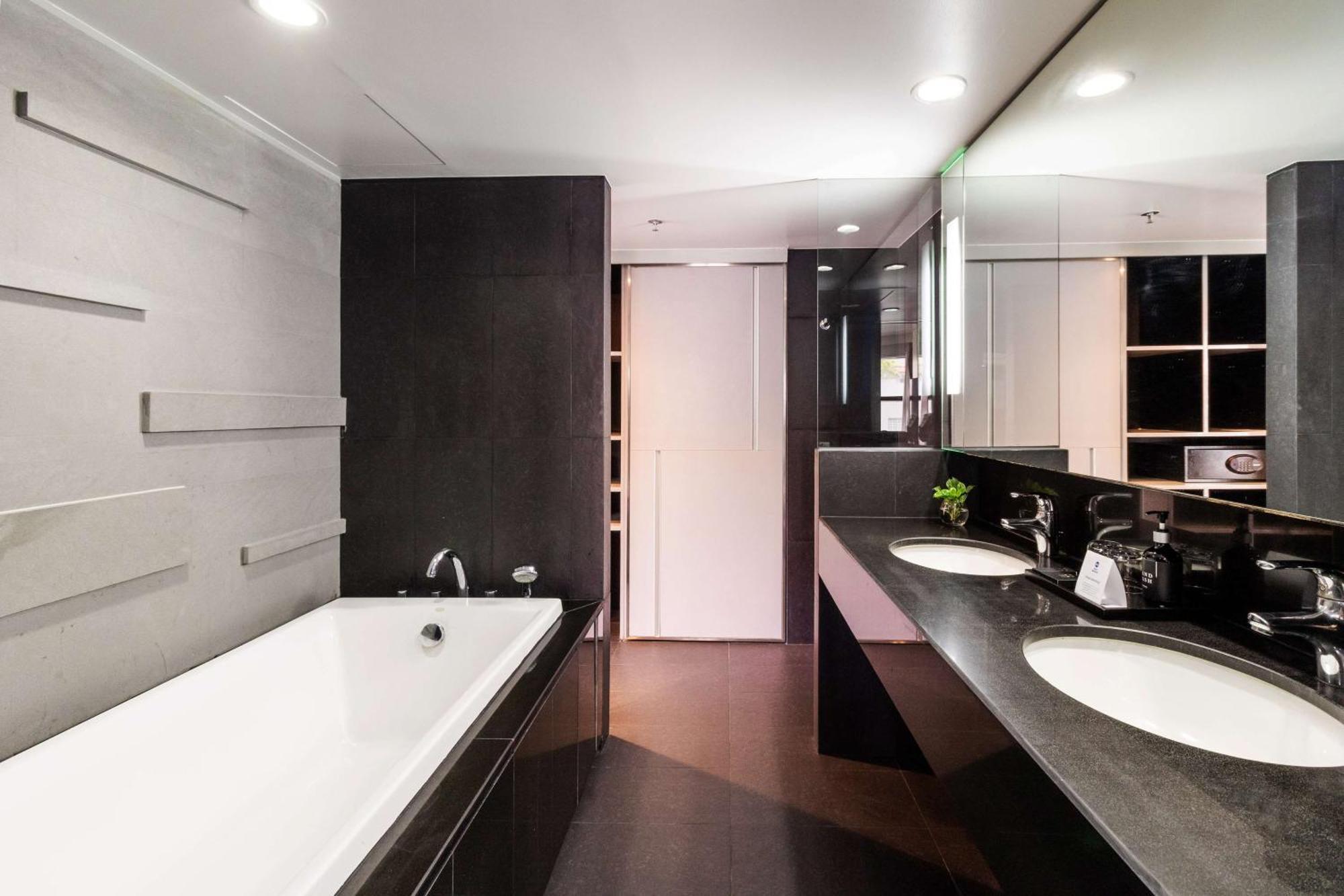 Western Sukhumvit 20 Hotel Bangkok