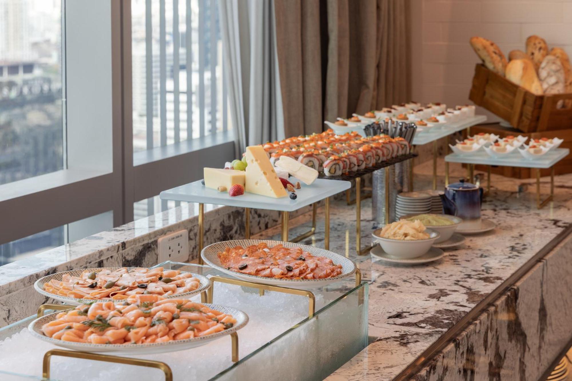 Eastin Grand Phayathai 5* Bangkok