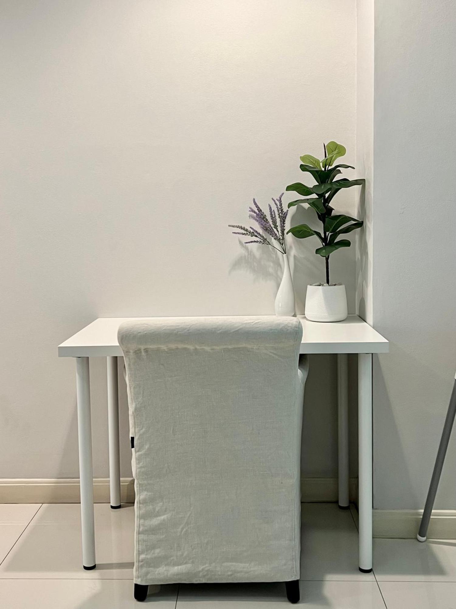 Entire 3br Townhome In Sukhumvit, Shared Pool, Near Bts&mrt Asok *