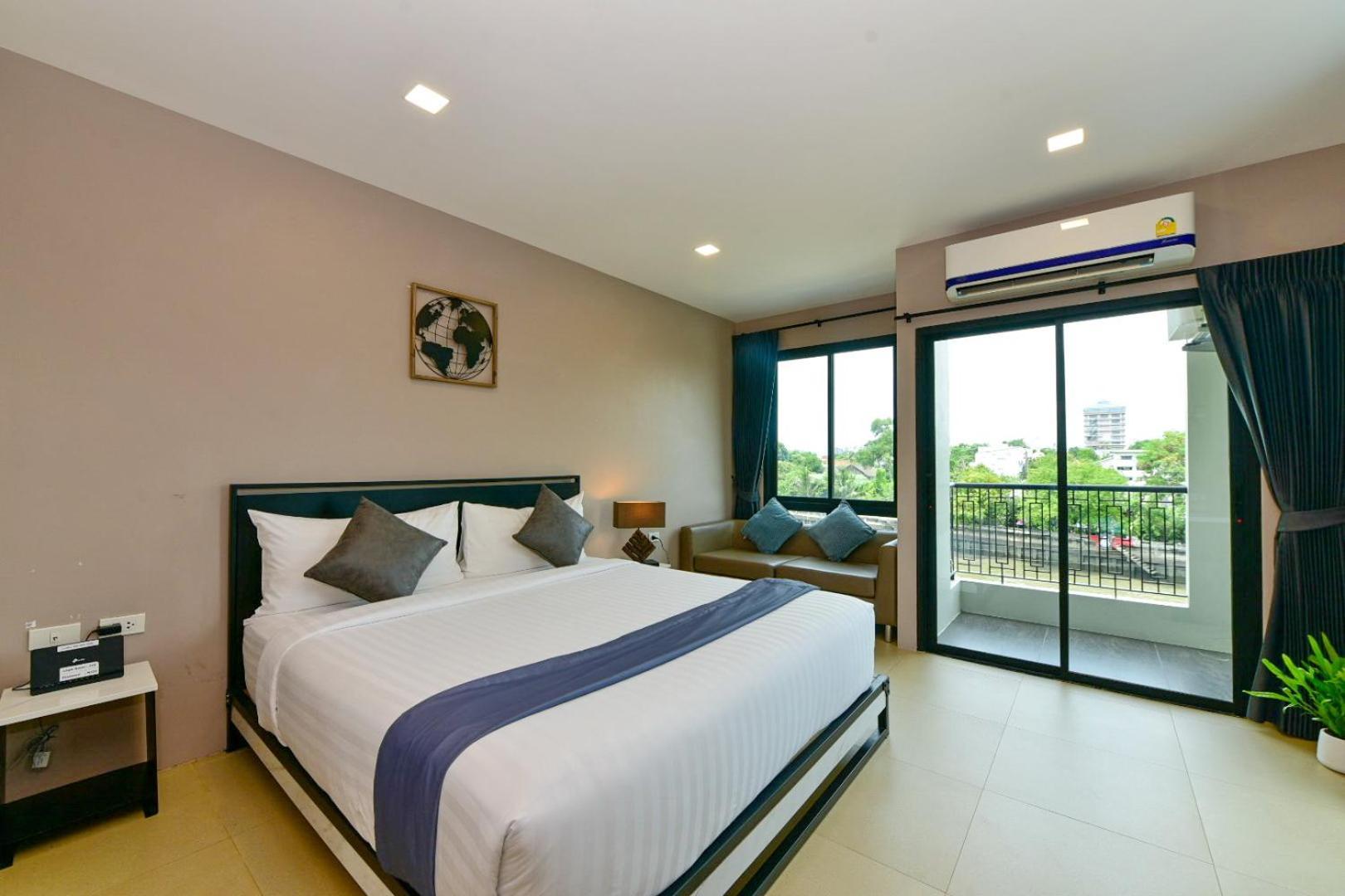 Norn Rimklong Bangkok