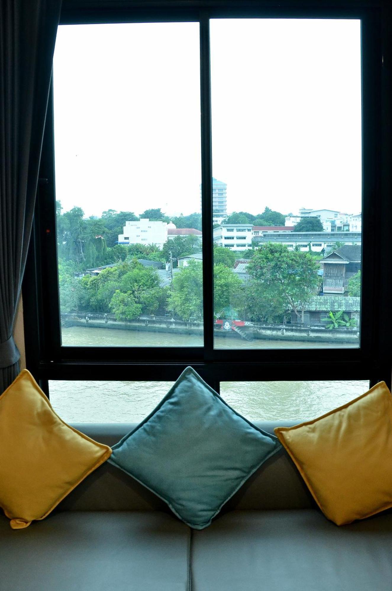 Norn Rimklong Bangkok