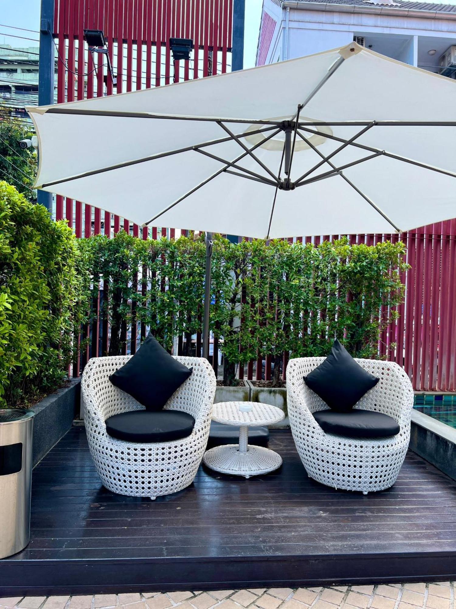 Yotaka Hotel