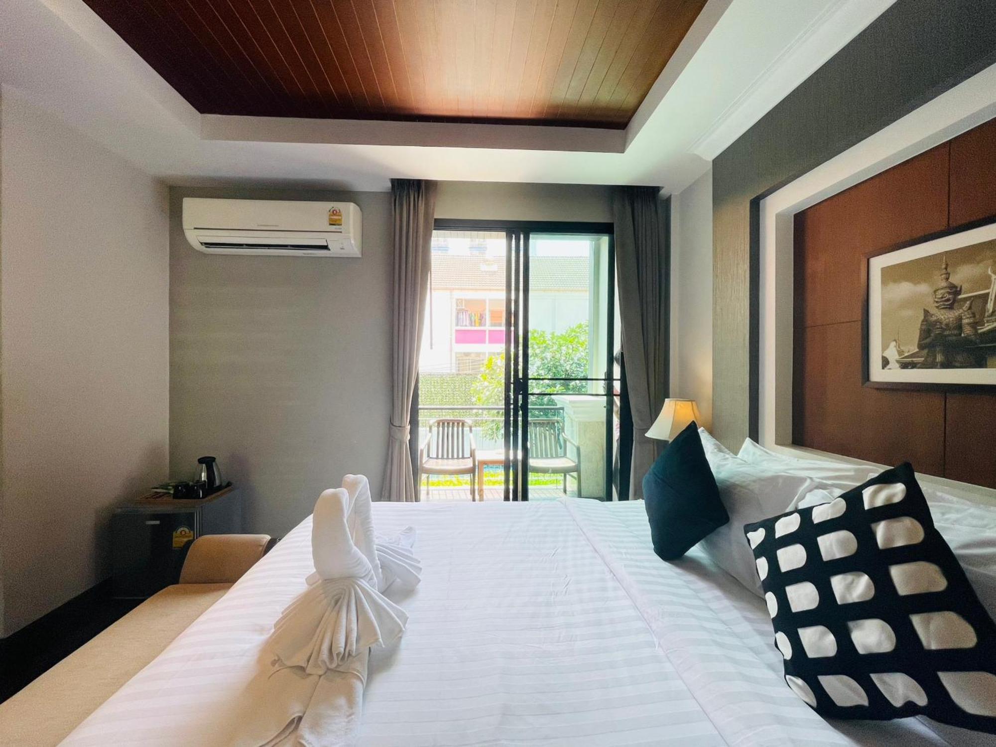 Hotel Yotaka 3*