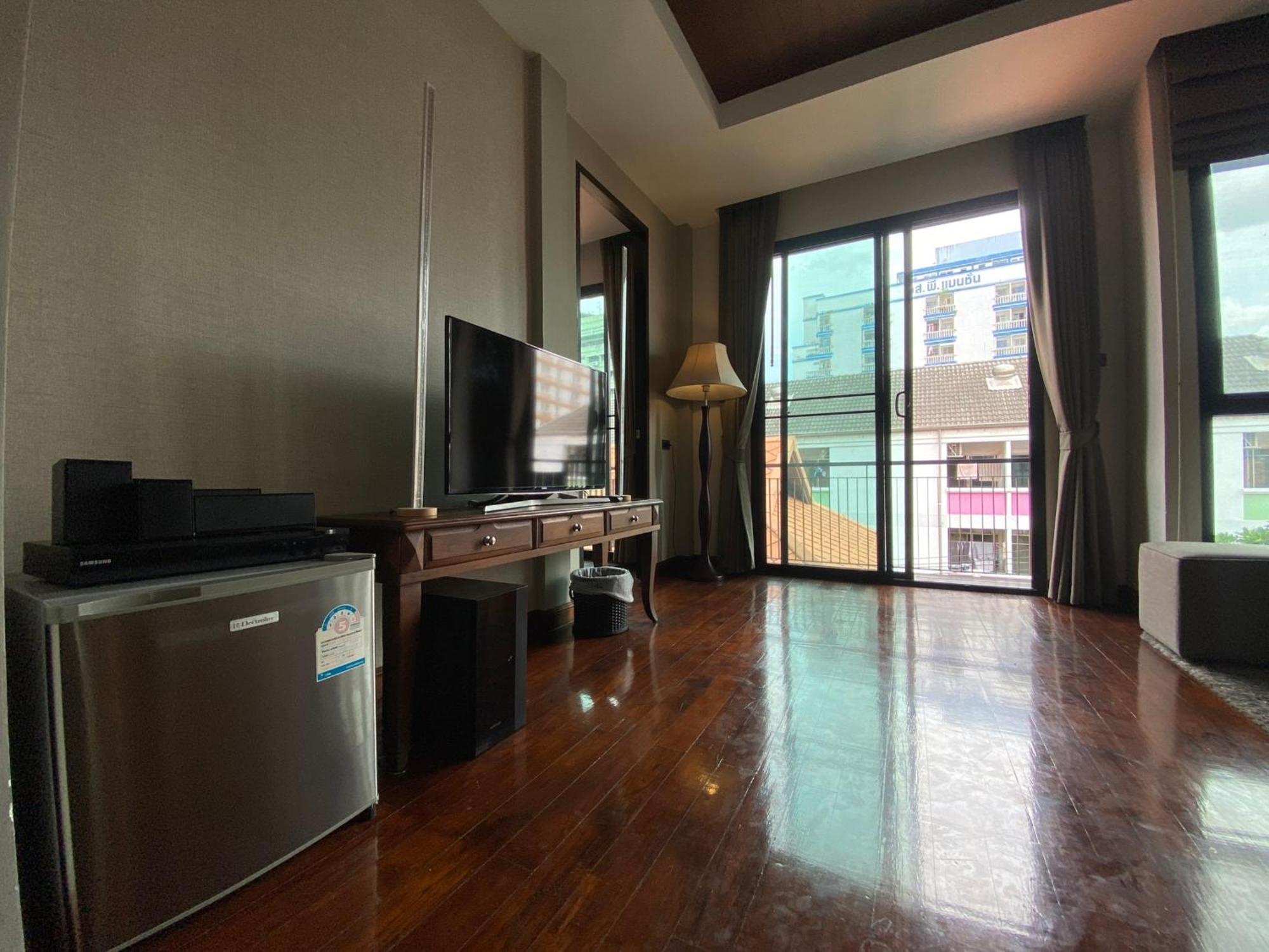 Hotel Yotaka 3*