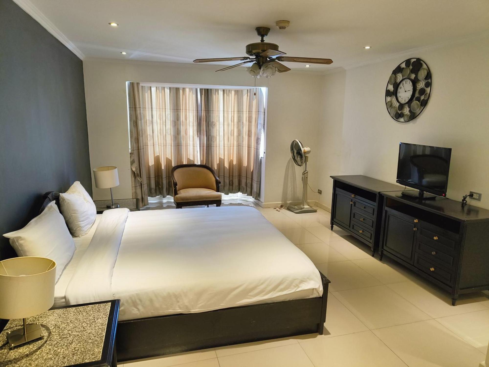 Apartment Omni Tower Cozy By Direct