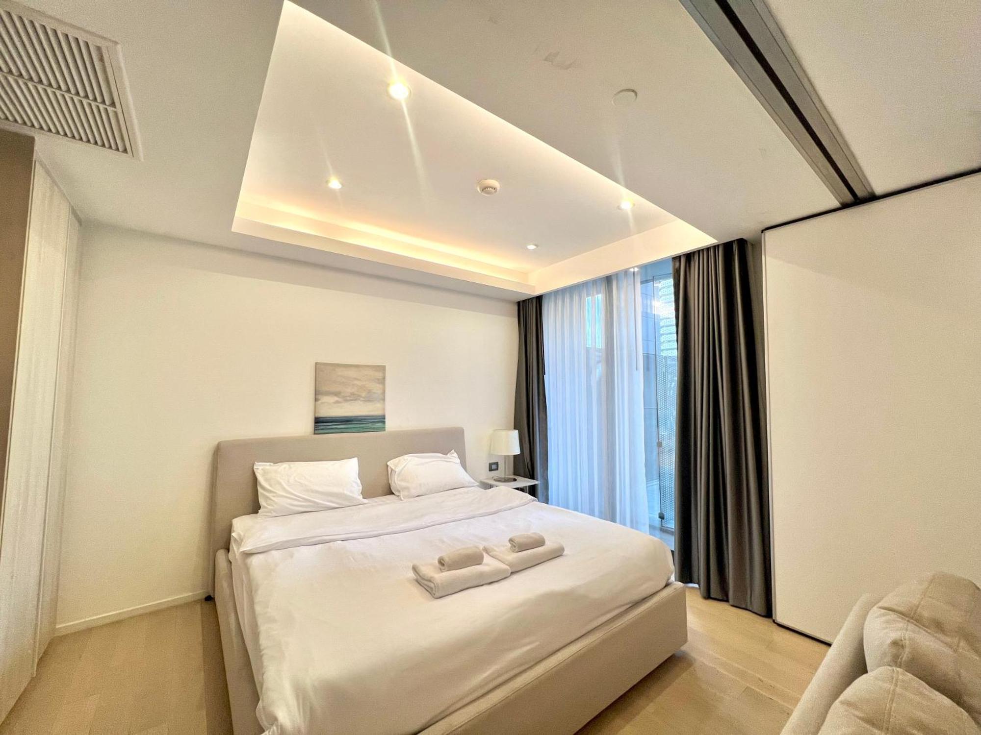 Sukhumvit 11#luxury#pool#gym#bts Nana&mrt Sukhumvit#1br#max2ppl * Bangkok