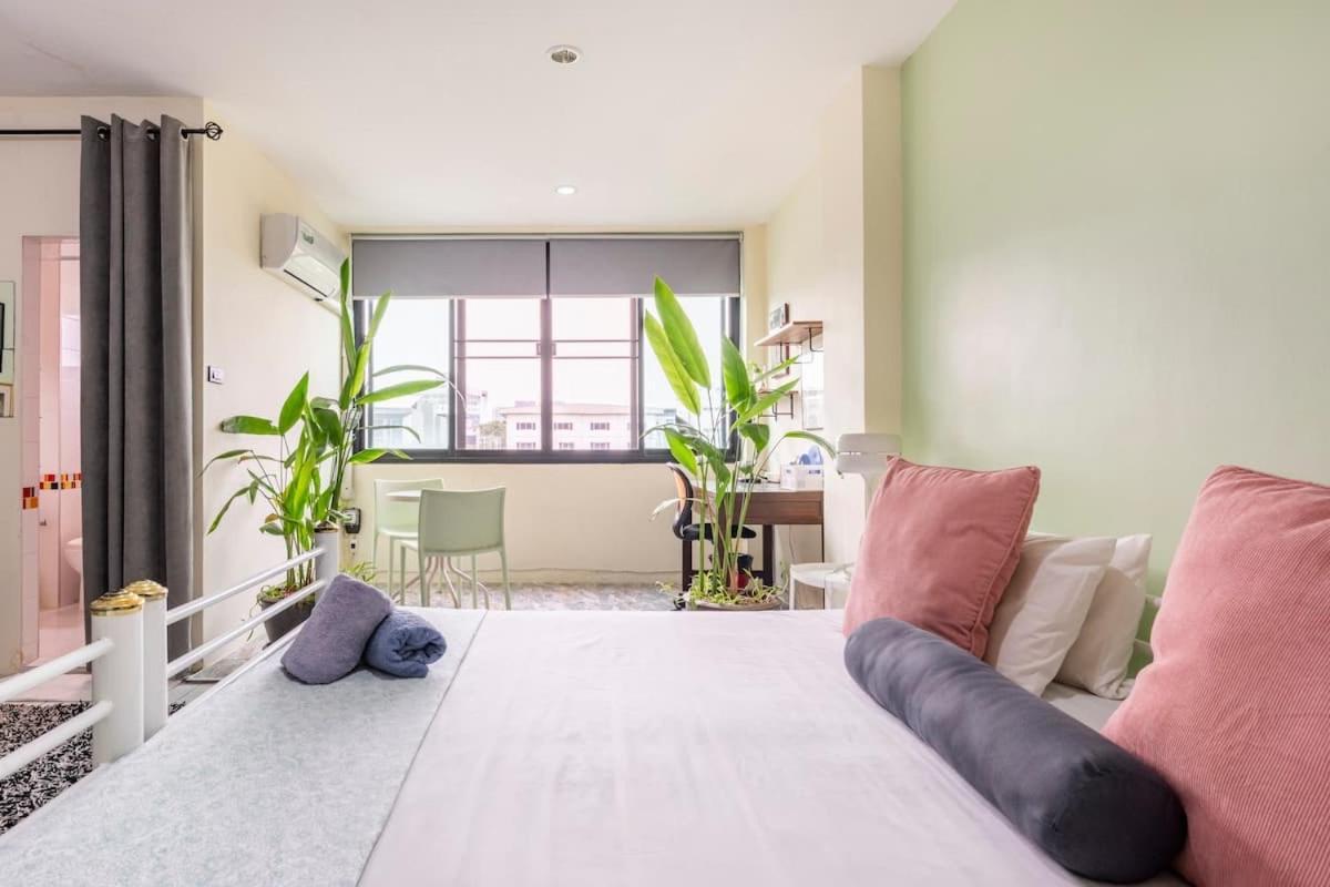 Cb's - Cheap Boutique Homestay Bangkok