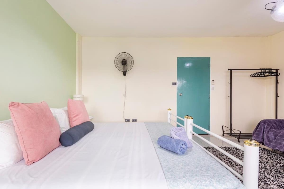 Homestay Cb's - Cheap Boutique *