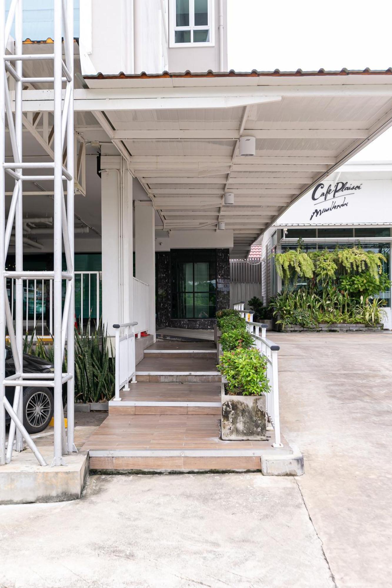 Hotel Ruan Plaisoi Bangkok