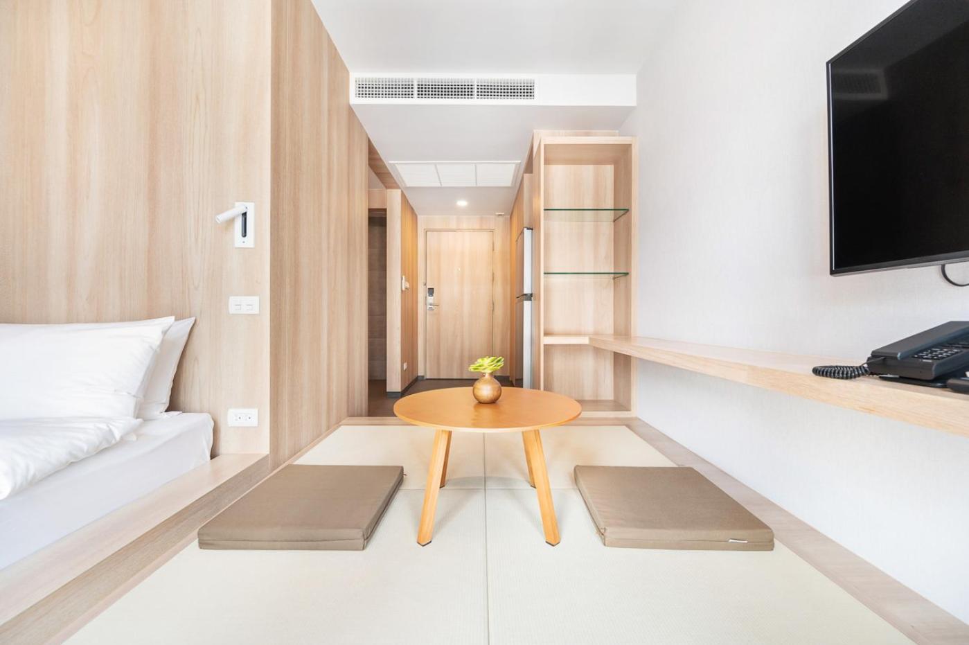 Livezen Sukhumvit Hotel