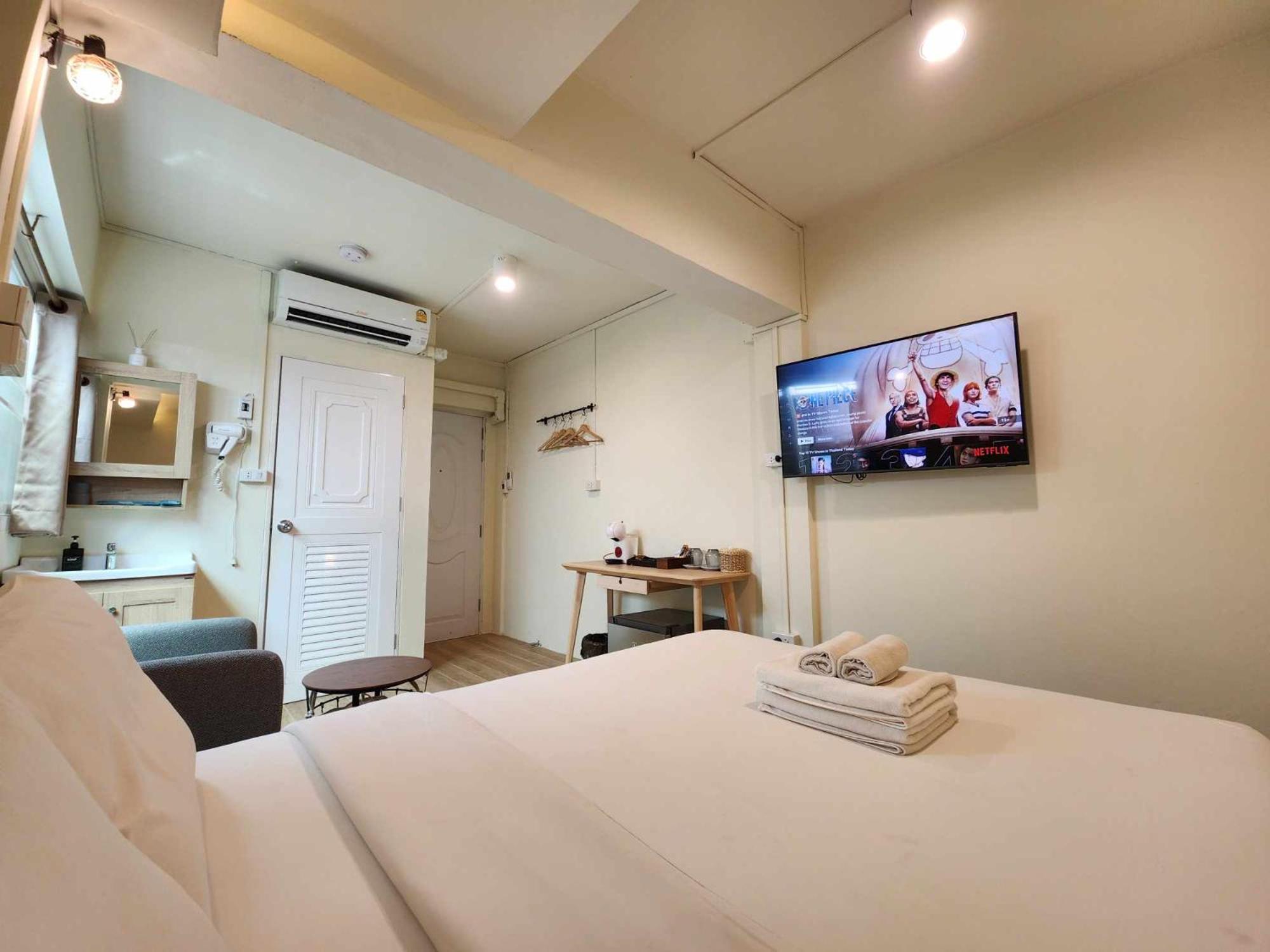 Canal View Lo-ha Guest House, Contactless Check-in *