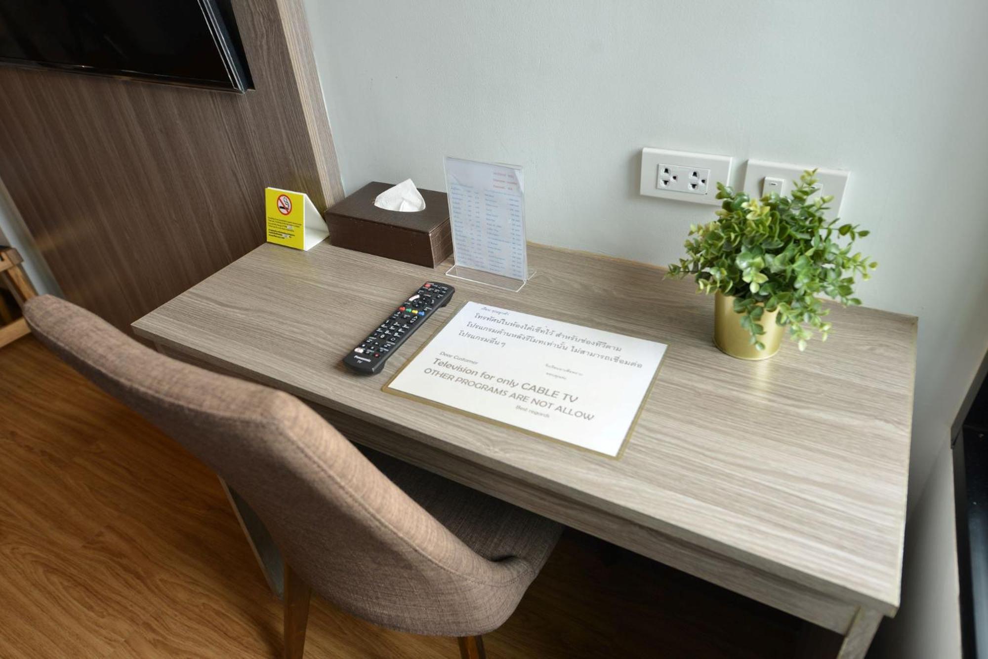 Hotel Bedever Boutique - Bts Phra Khanong Bangkok