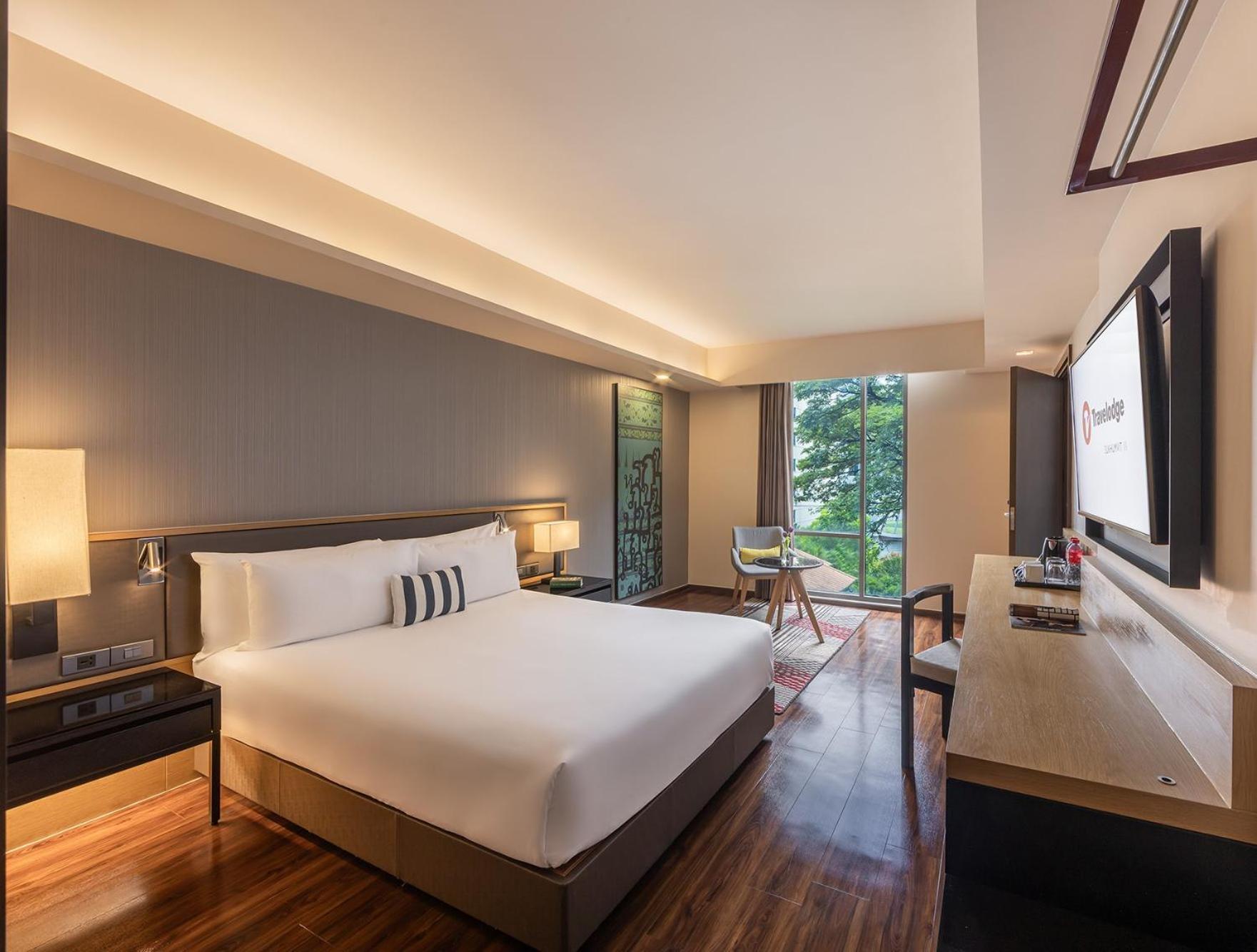 Hotel Travelodge Sukhumvit 11 4*