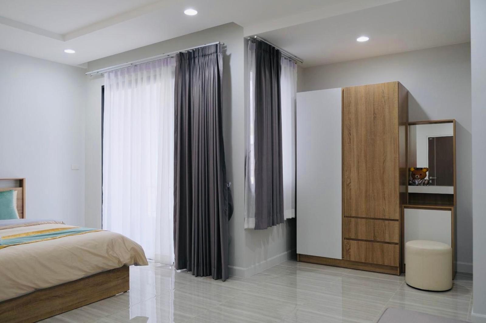 Cheri's 5and1 Bedroom Townhouse In Sukhumvit 36 , Bangkok, Near Tonglo Rail Station Villa Bangkok