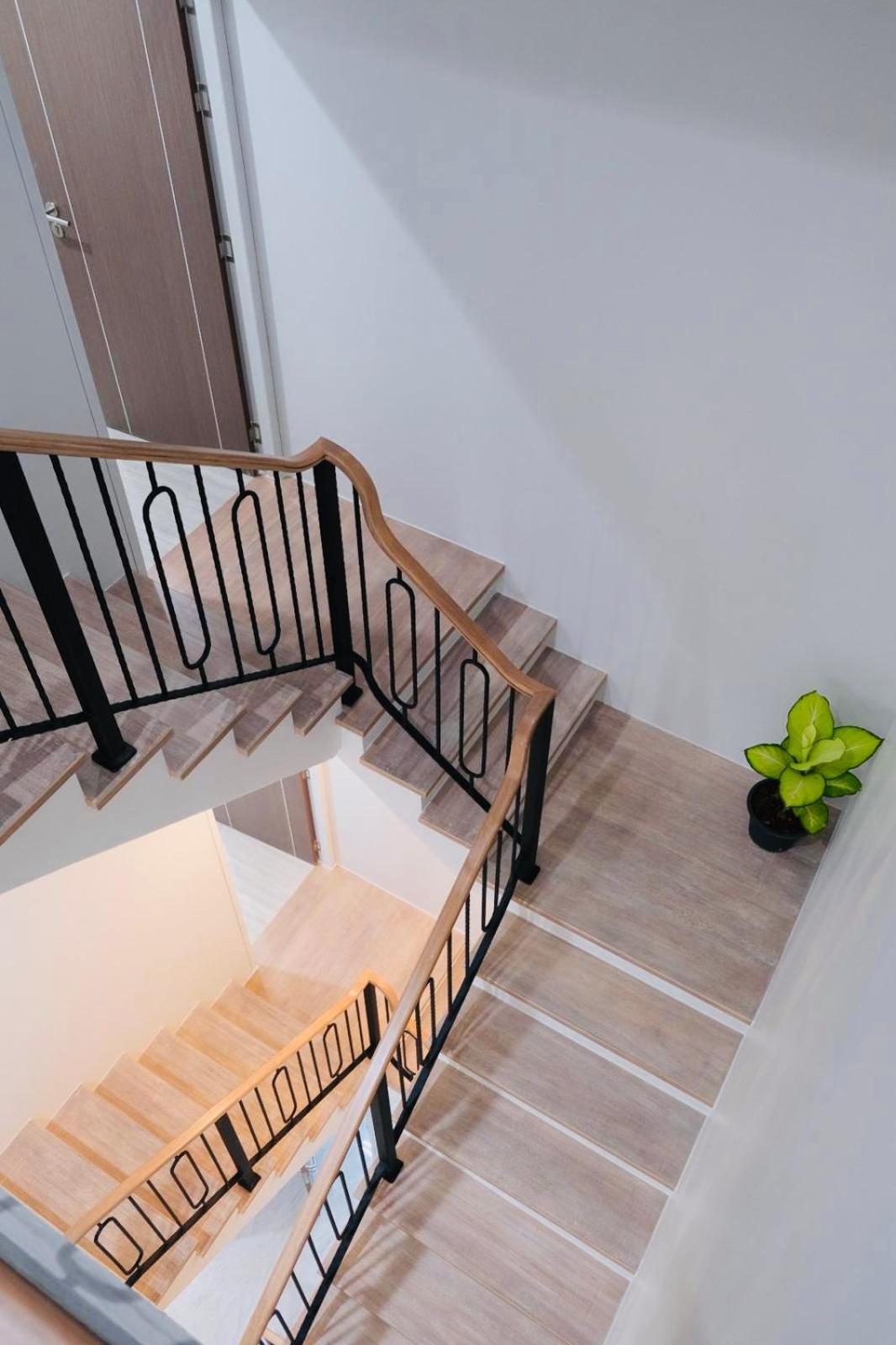 Cheri's 5and1 Bedroom Townhouse In Sukhumvit 36 , Bangkok, Near Tonglo Rail Station Villa Bangkok
